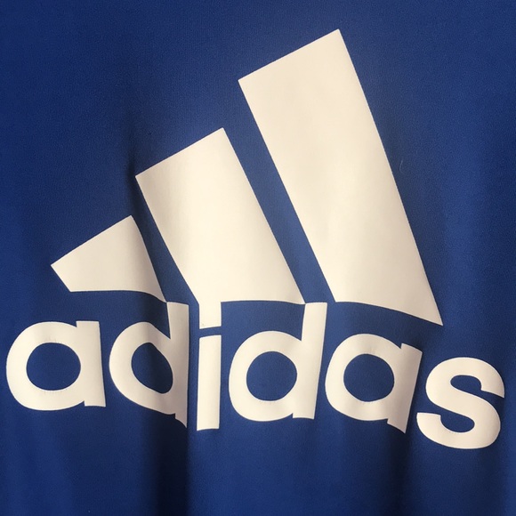 Adidas Light weight tee - Picture 2 of 5